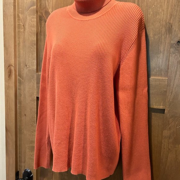 Host Pick: Orvis Turtleneck NEW - Picture 5 of 12